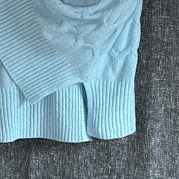 Gorgeous baby blue long cardigan - Picture 5 of 8